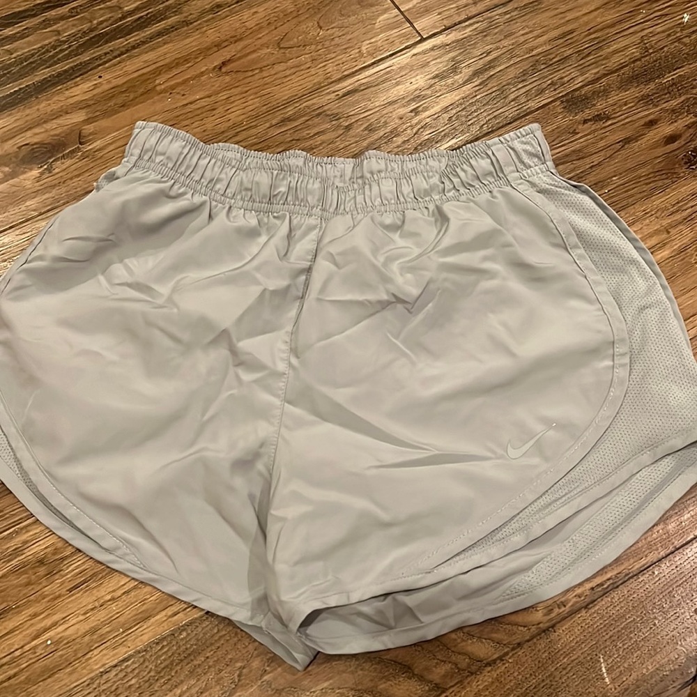 Grey shorts